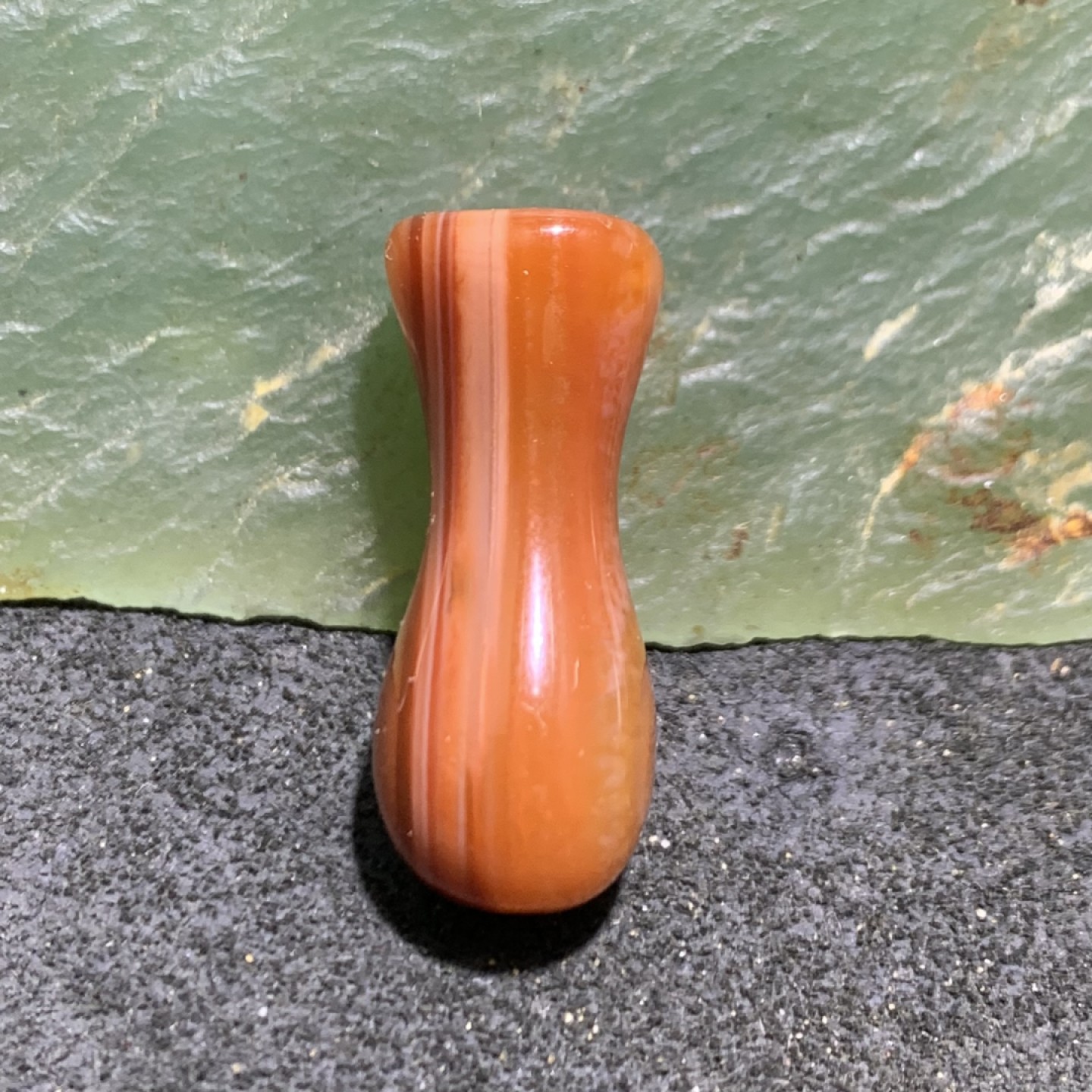 精美高玉化缠丝玛瑙随形天眼瓶形珠一个，