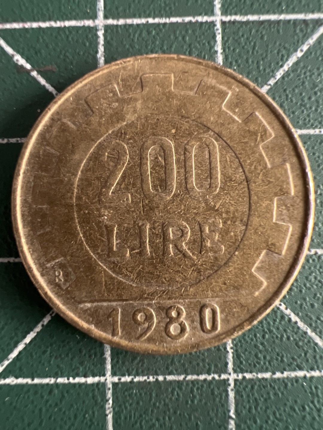 泡泡堂第275期  世界硬币 （无押金，捡漏，全场20包邮，偏远地区除外，接收代拍业务） 意大利200里拉