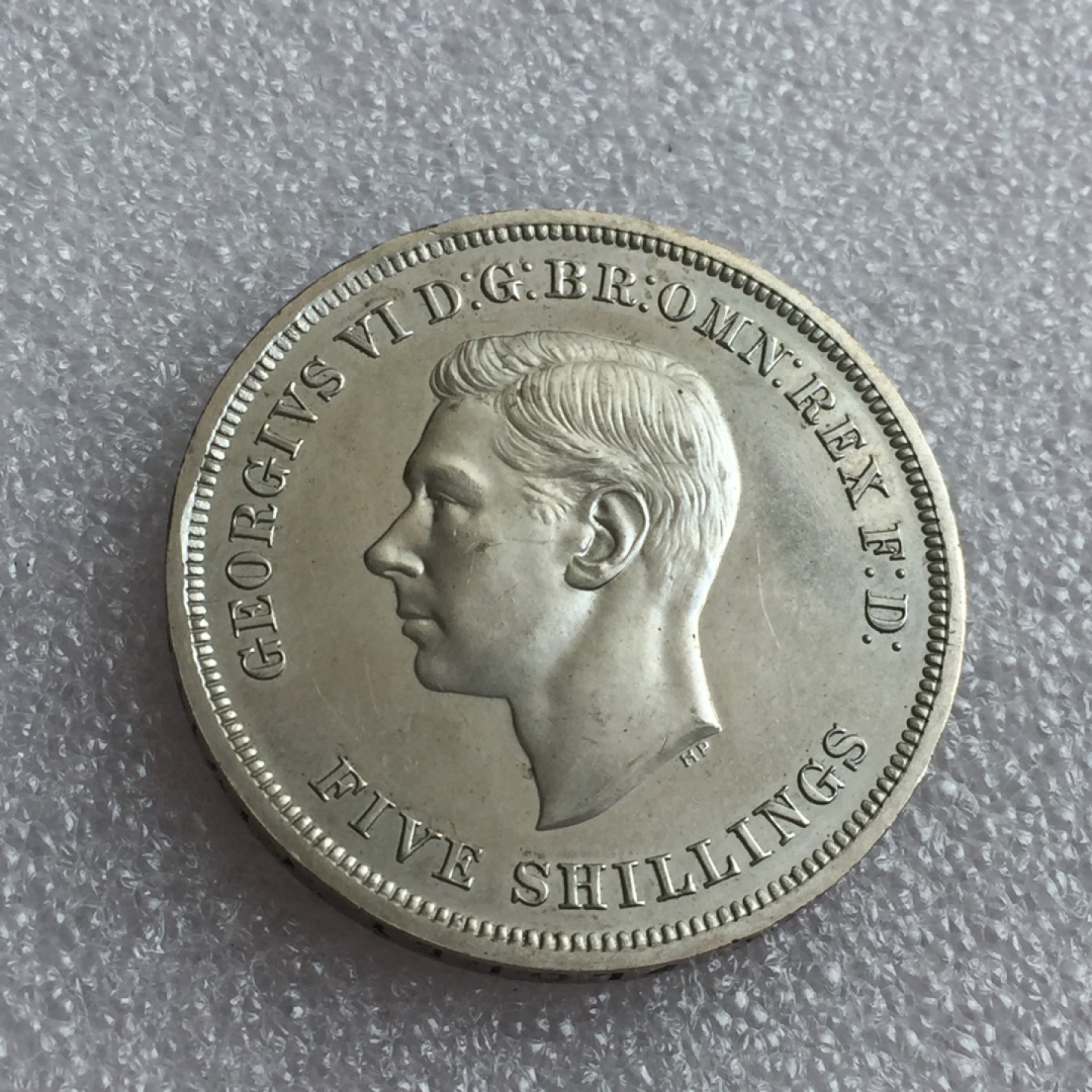 方圆集藏首期专场 9874-英国1951年乔治六世马剑克朗纪念币原盒