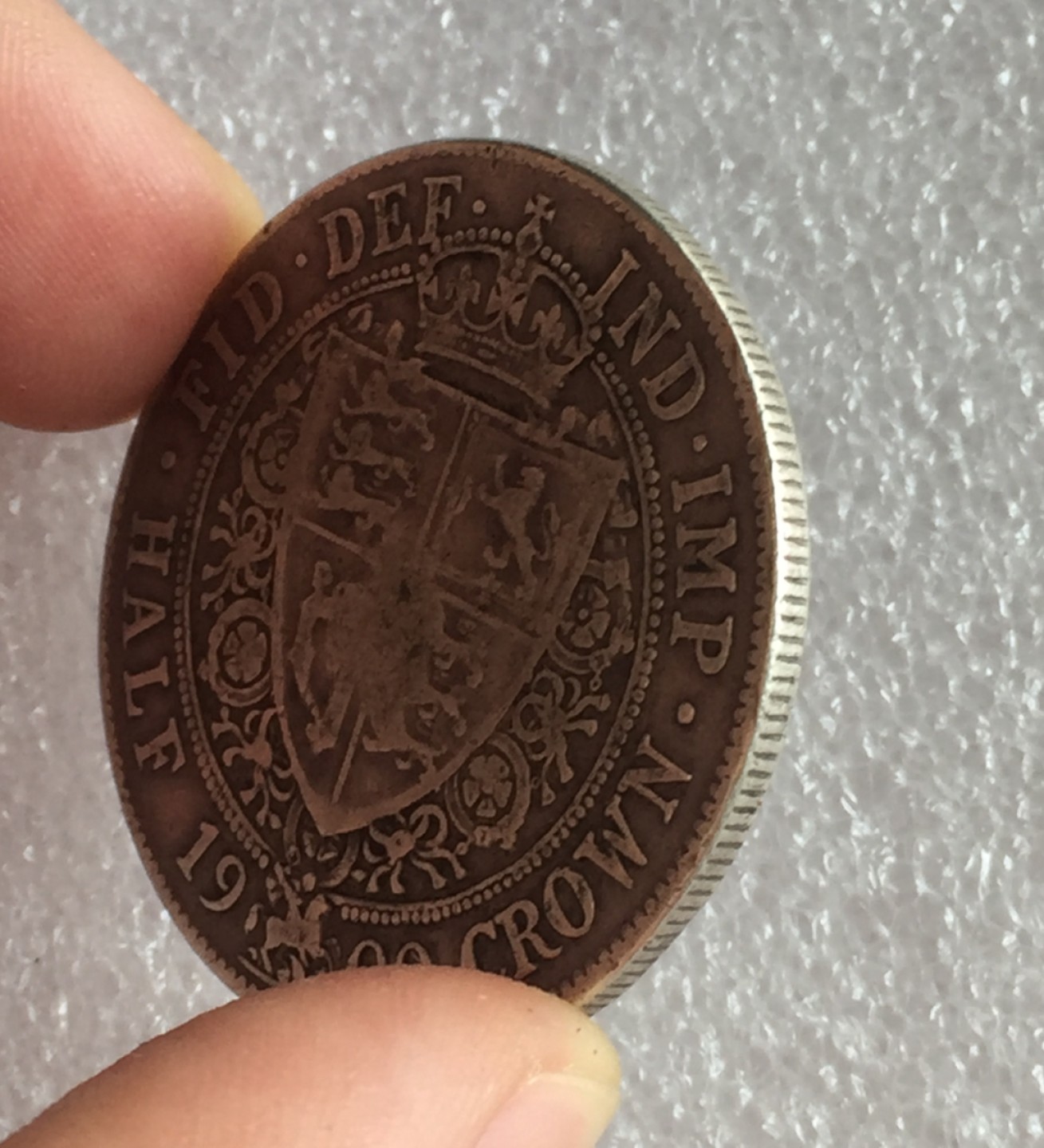 方圆集藏首期专场 9867-英国1900年维多利亚披纱半克朗银币