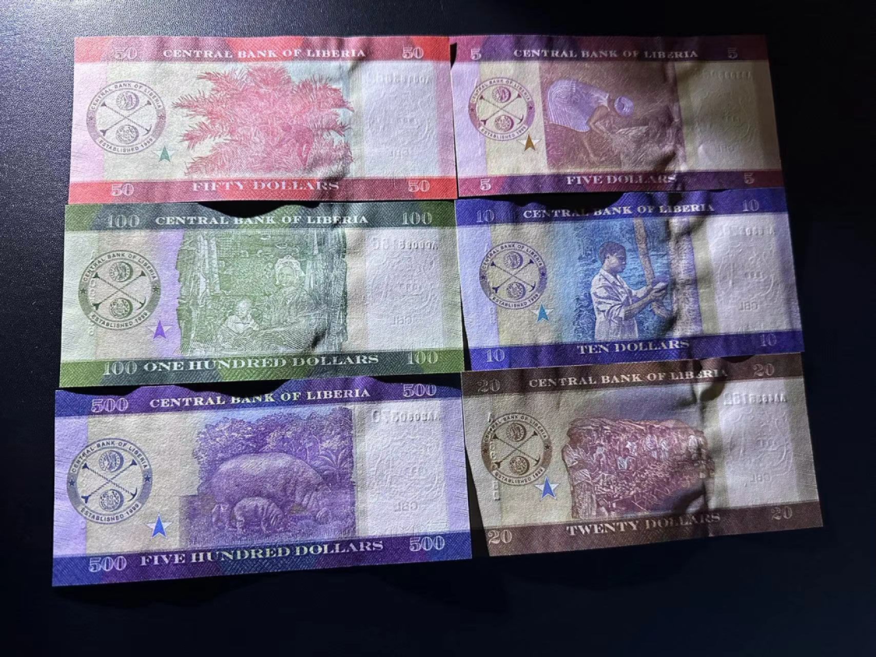 《外钞收藏家》第二百四十九期（连拍第二场） 利比里亚一套六张一起 全新UNC