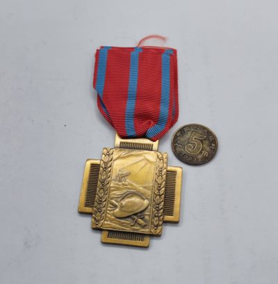 红色经典收藏6月17日周六晚上7点 - 罕见的 比利时一战炮火十字奖章 授予一战时在炮火中受伤的军人