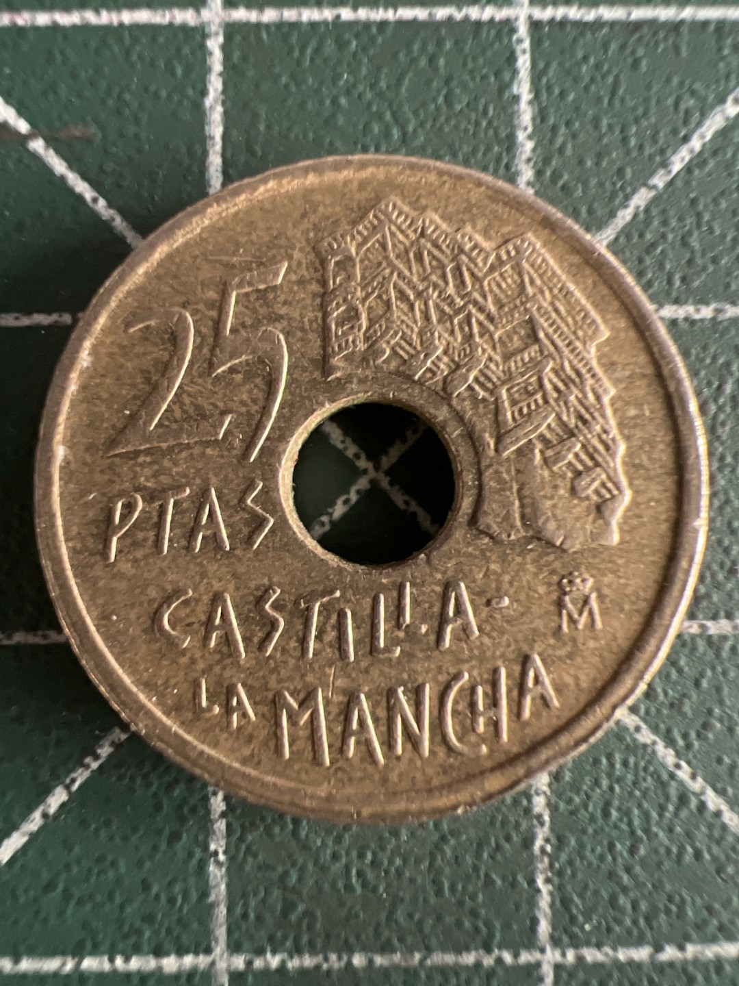 泡泡堂第246期  世界硬币 （无押金，捡漏，全场20包邮，偏远地区除外，接收代拍业务） 西班牙25比塞塔