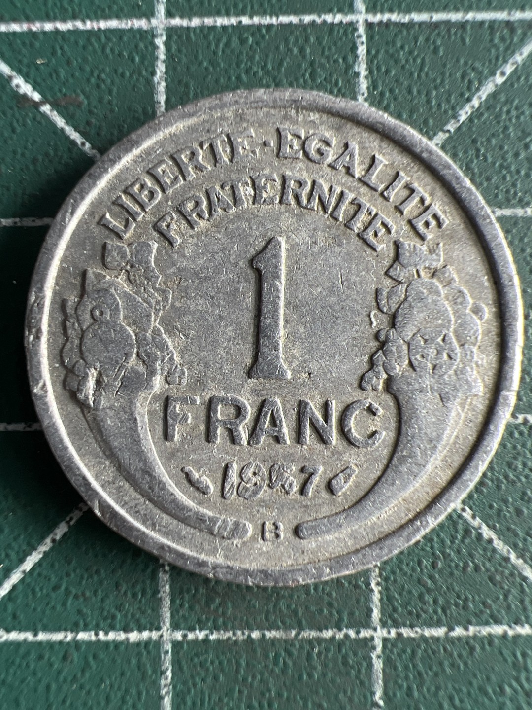 泡泡堂第312期  世界硬币 （无押金，捡漏，全场20包邮，偏远地区除外，接收代拍业务） 法国1法郎