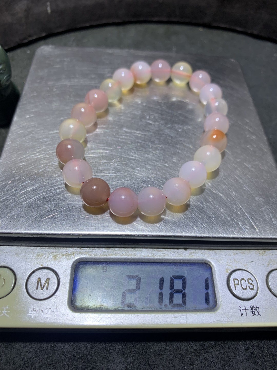 仅此一条。精美盐源玛瑙手串一条