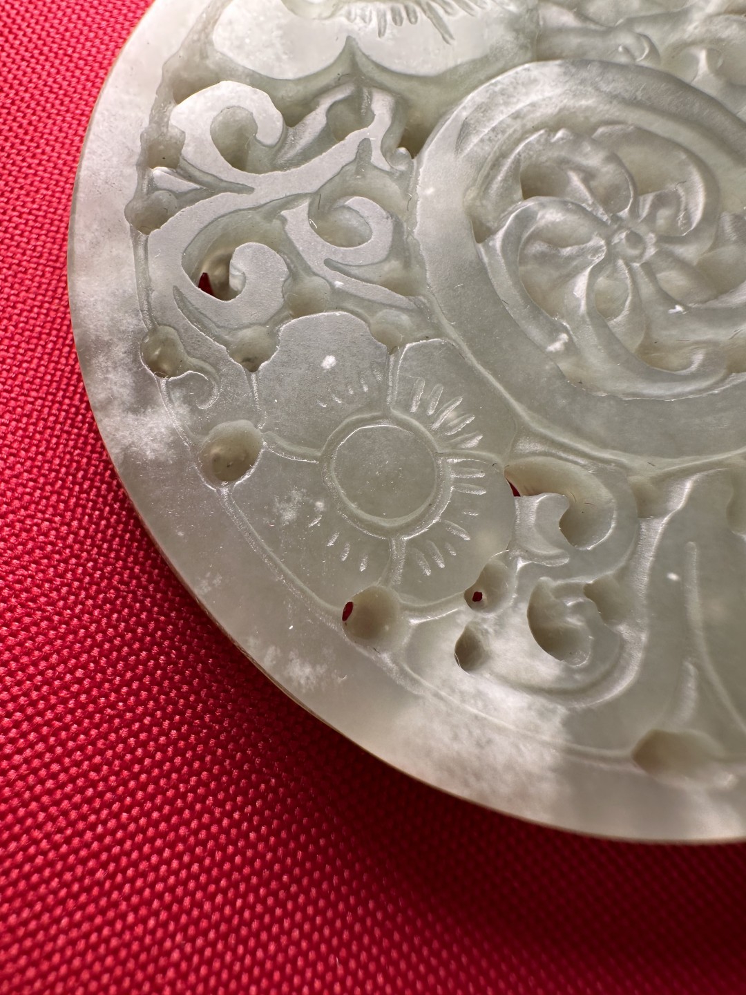 ｜冷门出品｜精选专拍·第贰拾场· 和田玉｜明清风｜镂空精雕缠枝花圆牌