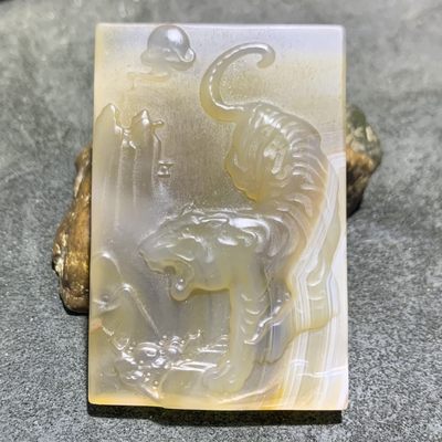 精美冰透高玉化巴西玛下山猛虎牌子一个， - 精美冰透高玉化巴西玛下山猛虎牌子一个，