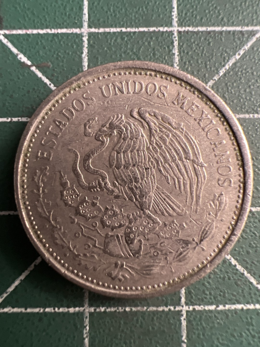 泡泡堂微拍第八十幕硬币捡漏可累计专场👿👿，零佣金，零押金，累计满二十元包邮，接受代拍业务 墨西哥50分