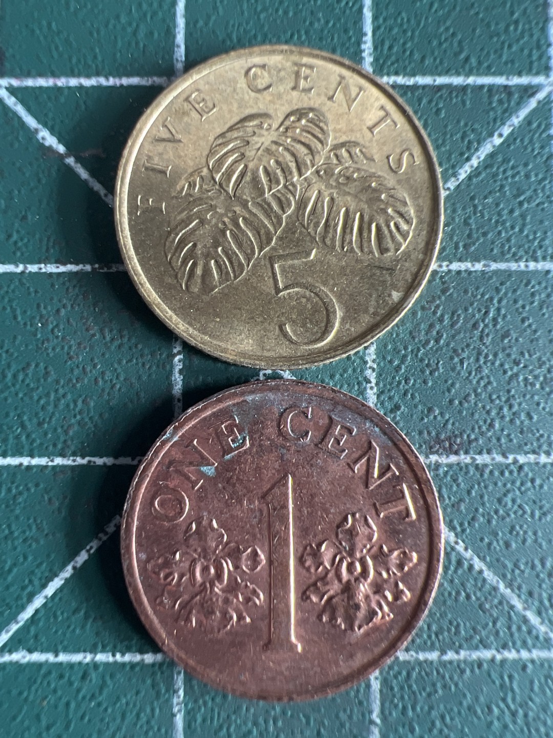 泡泡堂第262期  世界硬币 （无押金，捡漏，全场20包邮，偏远地区除外，接收代拍业务） 新加坡一对