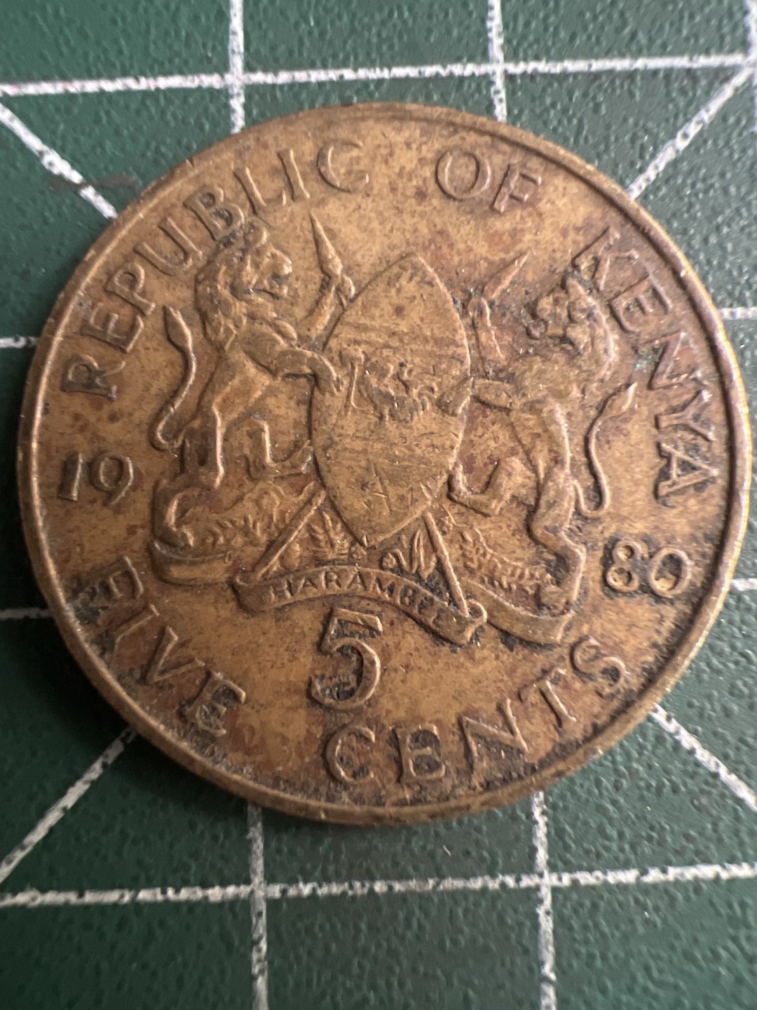 泡泡堂微拍第八十幕硬币捡漏可累计专场👿👿，零佣金，零押金，累计满二十元包邮，接受代拍业务 肯尼亚五分