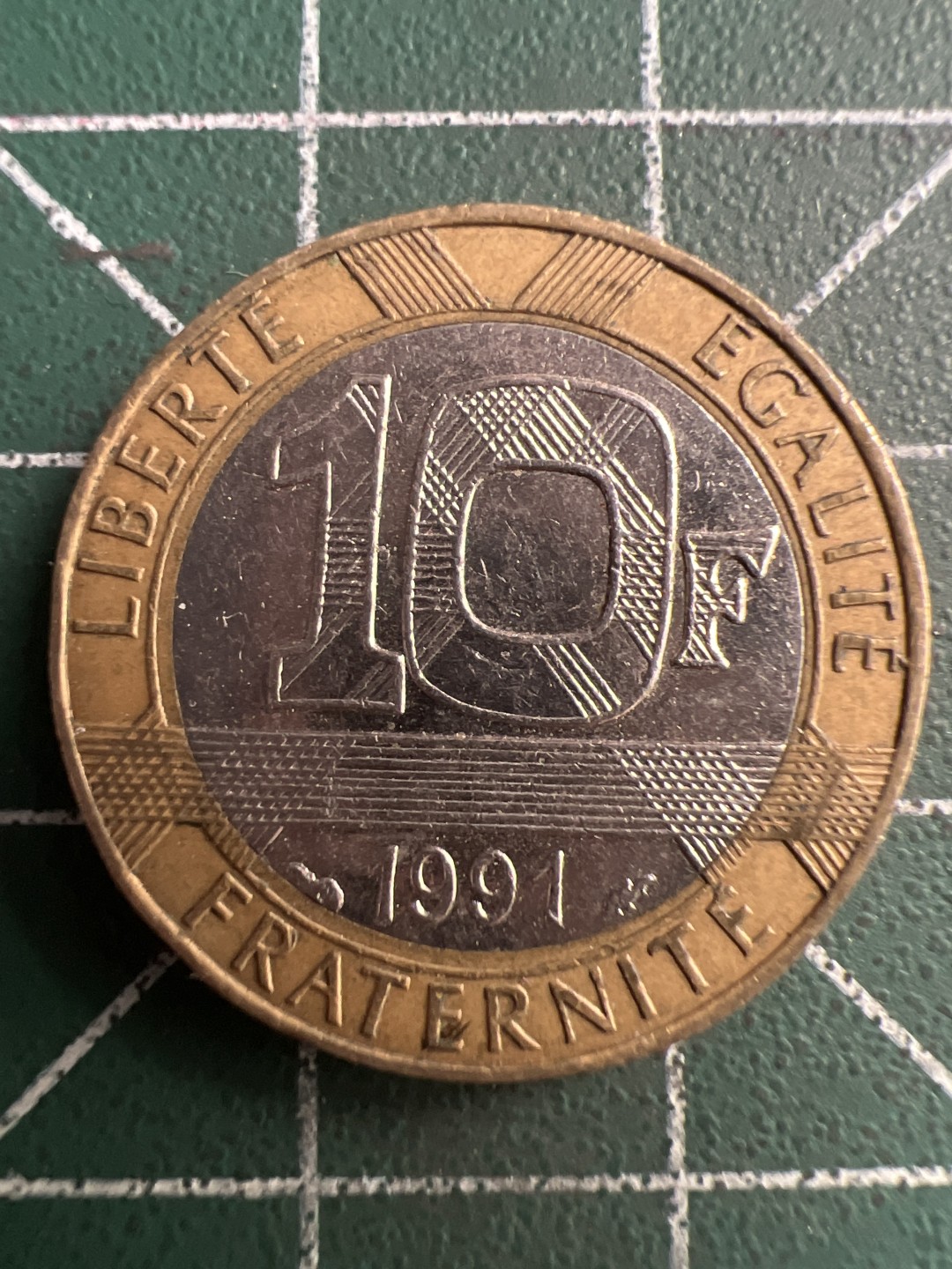 泡泡堂微拍第八十幕硬币捡漏可累计专场👿👿，零佣金，零押金，累计满二十元包邮，接受代拍业务 法国小飞人