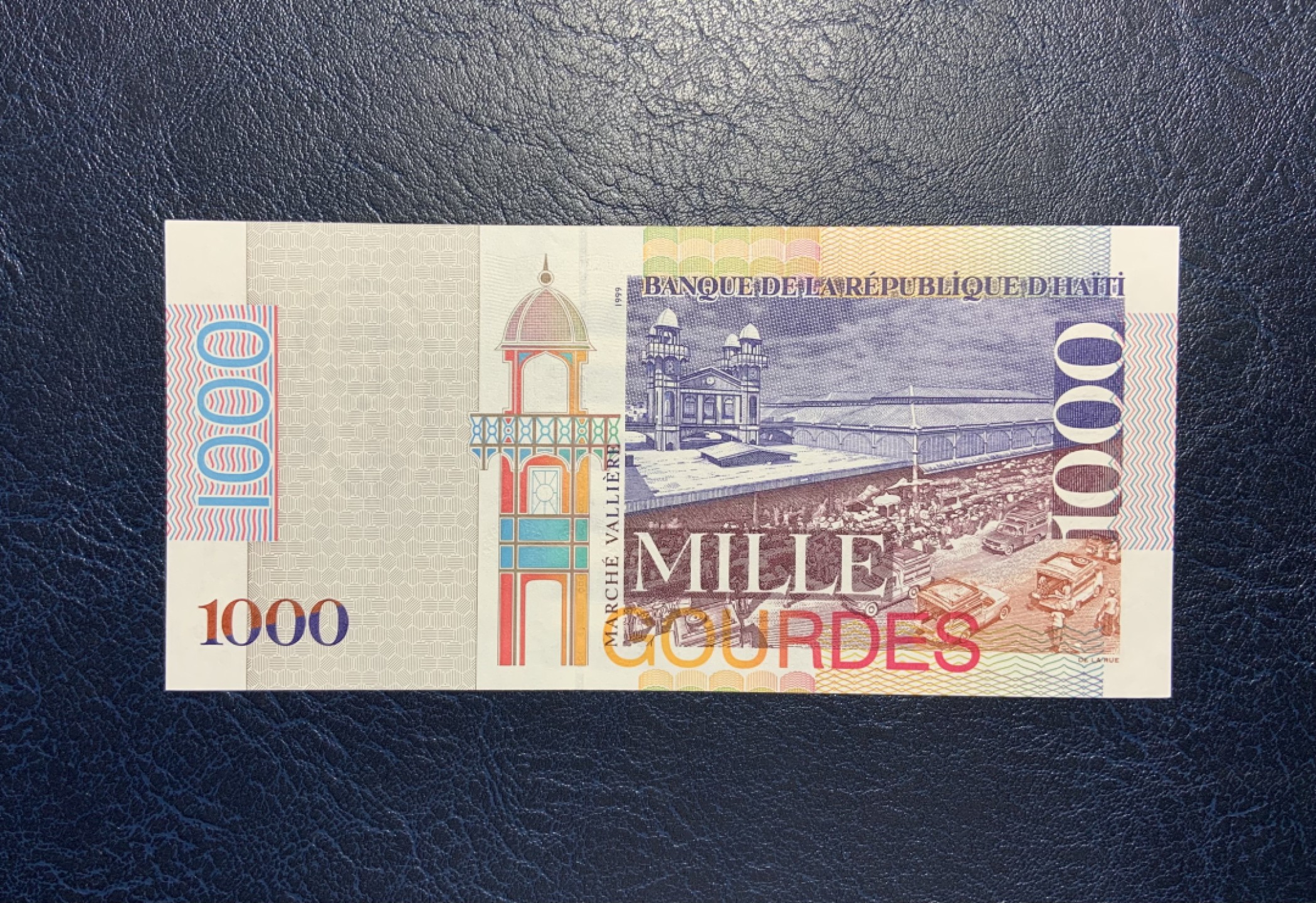 收藏联盟Quantum Auction 第238期拍卖 海地2004年太子港纪念钞1000古德 品相全新UNC 