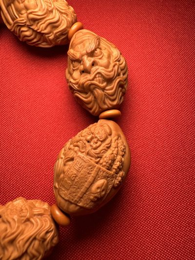 手串木器杂件｜精选拍卖专场 苏工精雕｜“钟馗”橄榄核手串