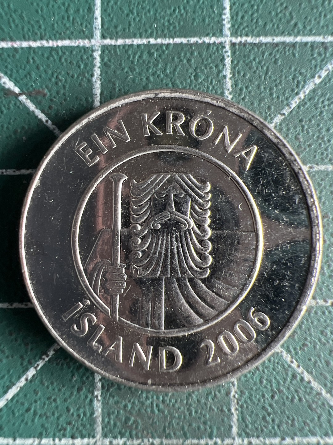 泡泡堂微拍第八十一幕硬币捡漏可累计专场👿👿，零佣金，零押金，累计满二十元包邮，接受代拍业务 冰岛一克朗