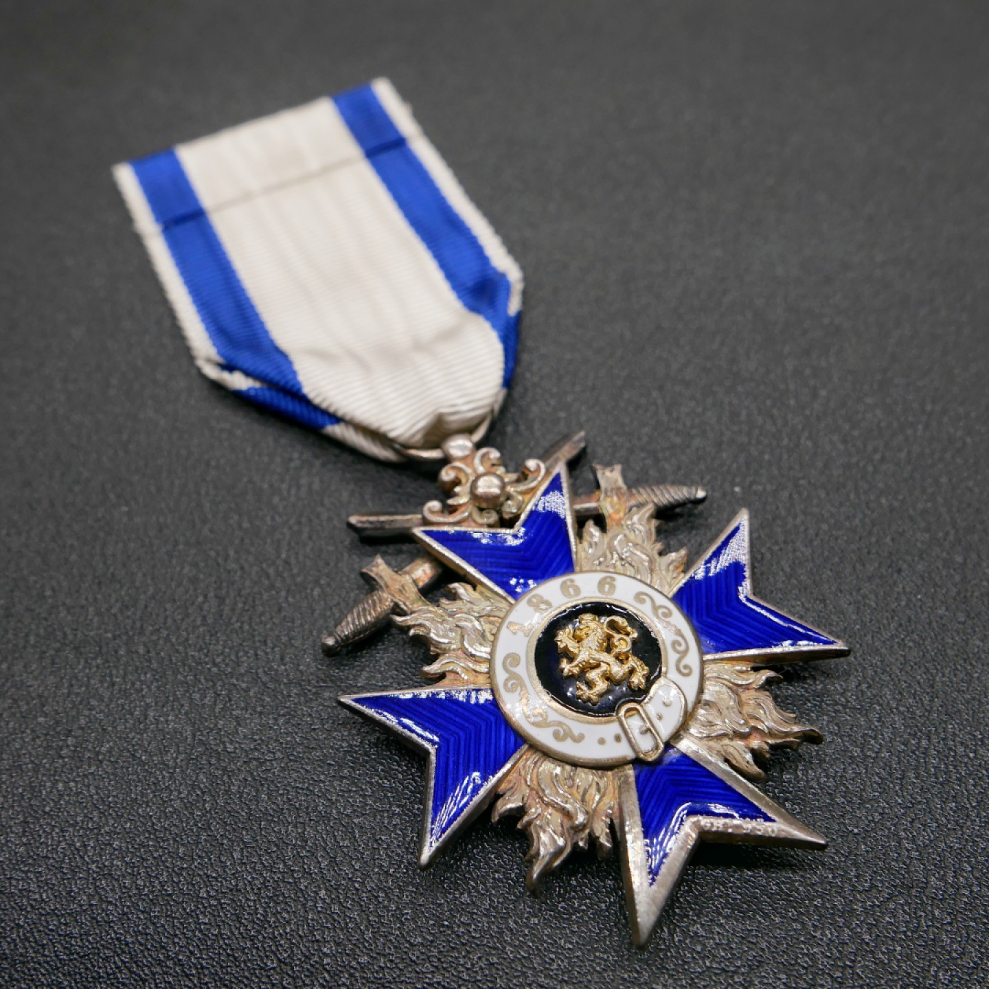 交易所3月11苏德勋奖章拍卖 德国巴伐利亚军功勋章，MVO4，银质珐琅，带标