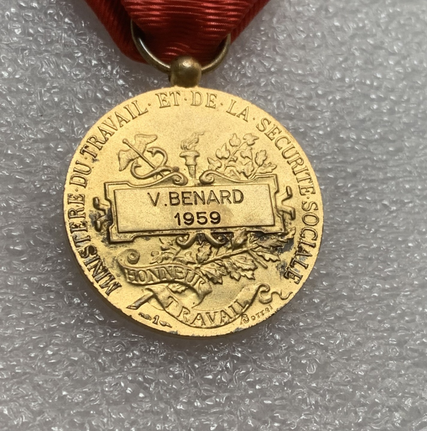 瓶子🏺第82期拍卖会 法国1959年劳动银质奖章