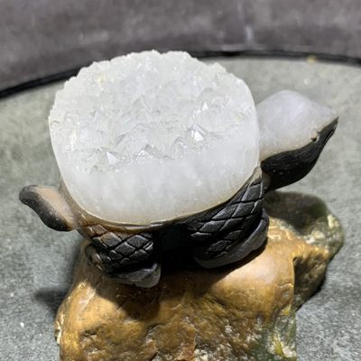 精美冰透高玉化玛瑙雕刻聚财灵龟(把件）摆件一个 精美冰透高玉化玛瑙雕刻聚财灵龟(把件）摆件一个