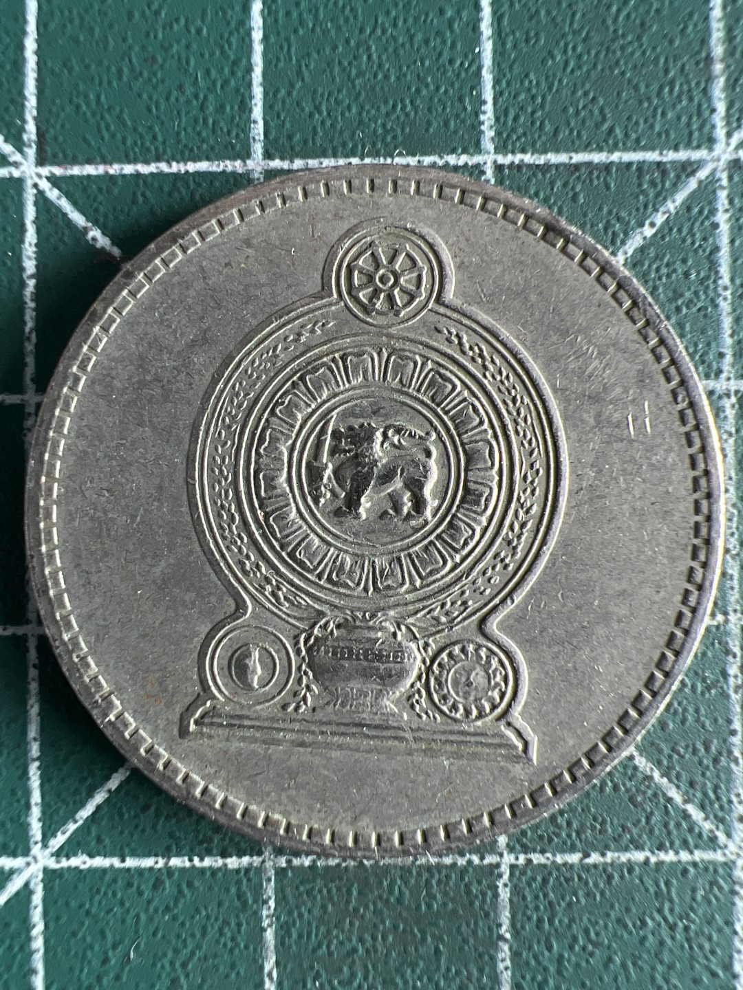 泡泡堂微拍第八十一幕硬币捡漏可累计专场👿👿，零佣金，零押金，累计满二十元包邮，接受代拍业务 斯里兰卡2卢比