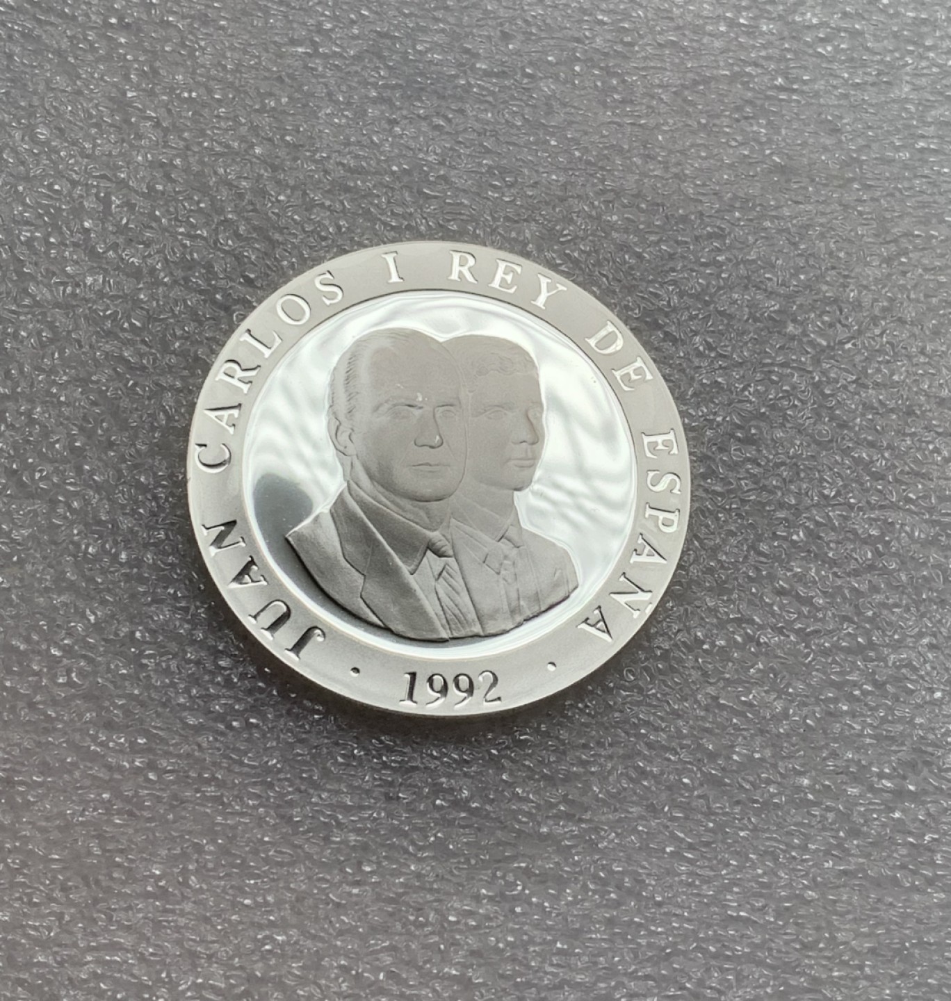 瓶子🏺第82期拍卖会 西班牙1992年巴塞罗那奥运会2000比塞塔精制银币