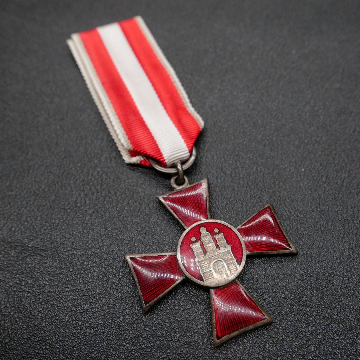 交易所3月11苏德勋奖章拍卖 德国汉堡十字勋章，银质珐琅