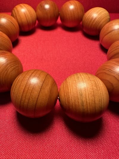 手串木器杂件｜拍卖专场 陈化崖柏木｜20mm佛珠手串｜圆形念珠