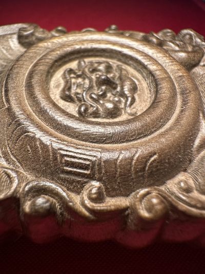 手串木器杂件｜拍卖专场 金丝楠木｜阴沉木｜双面精雕“虎符”手把件