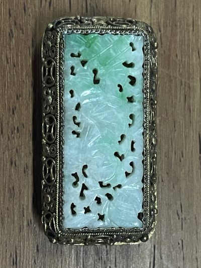 欧美回流精选 - 欧洲回流翡翠胸针 尺寸：长4cm，水头足，品相好。