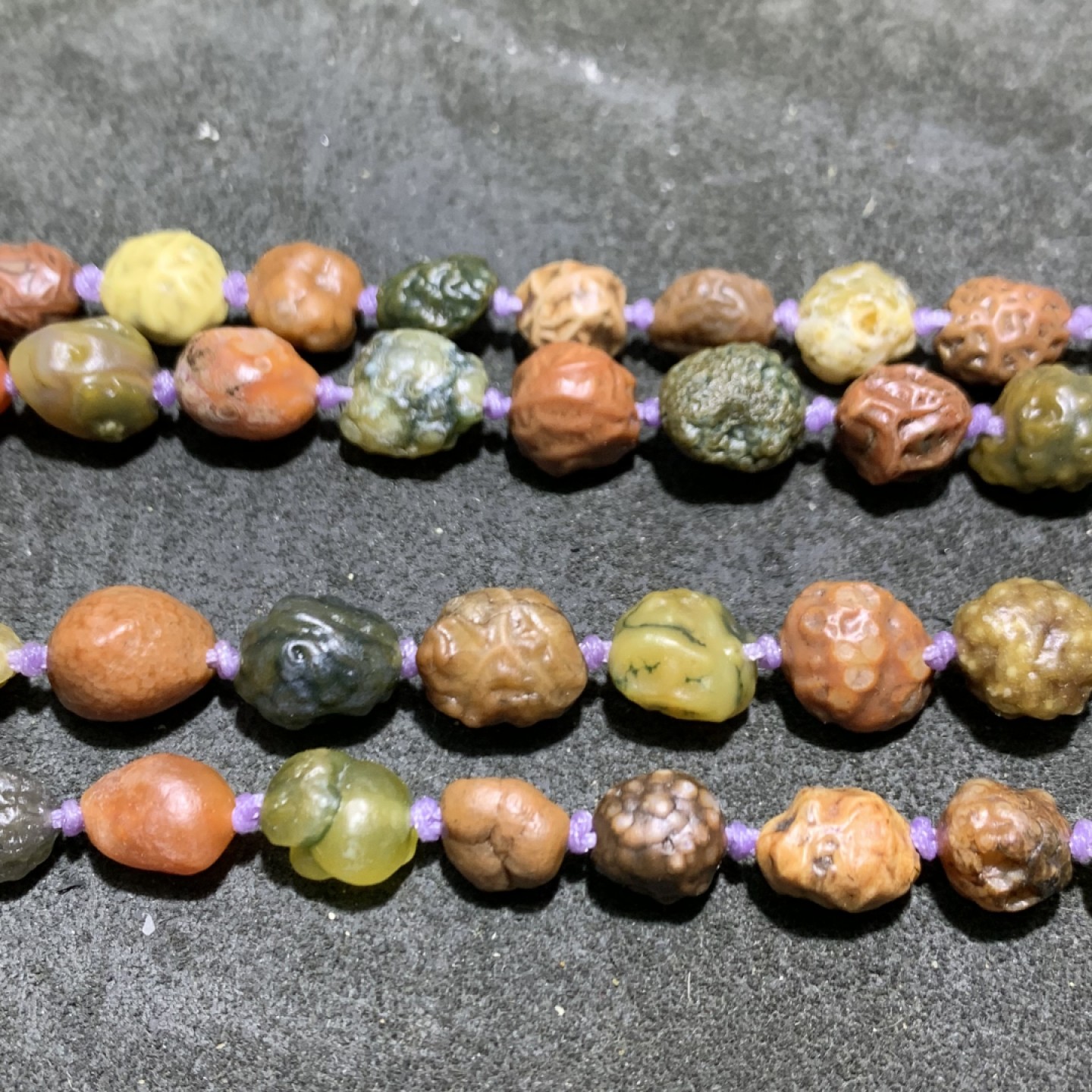 精美大颗粒高玉化俏色阿拉善筋脉玛瑙原石108项链一条，