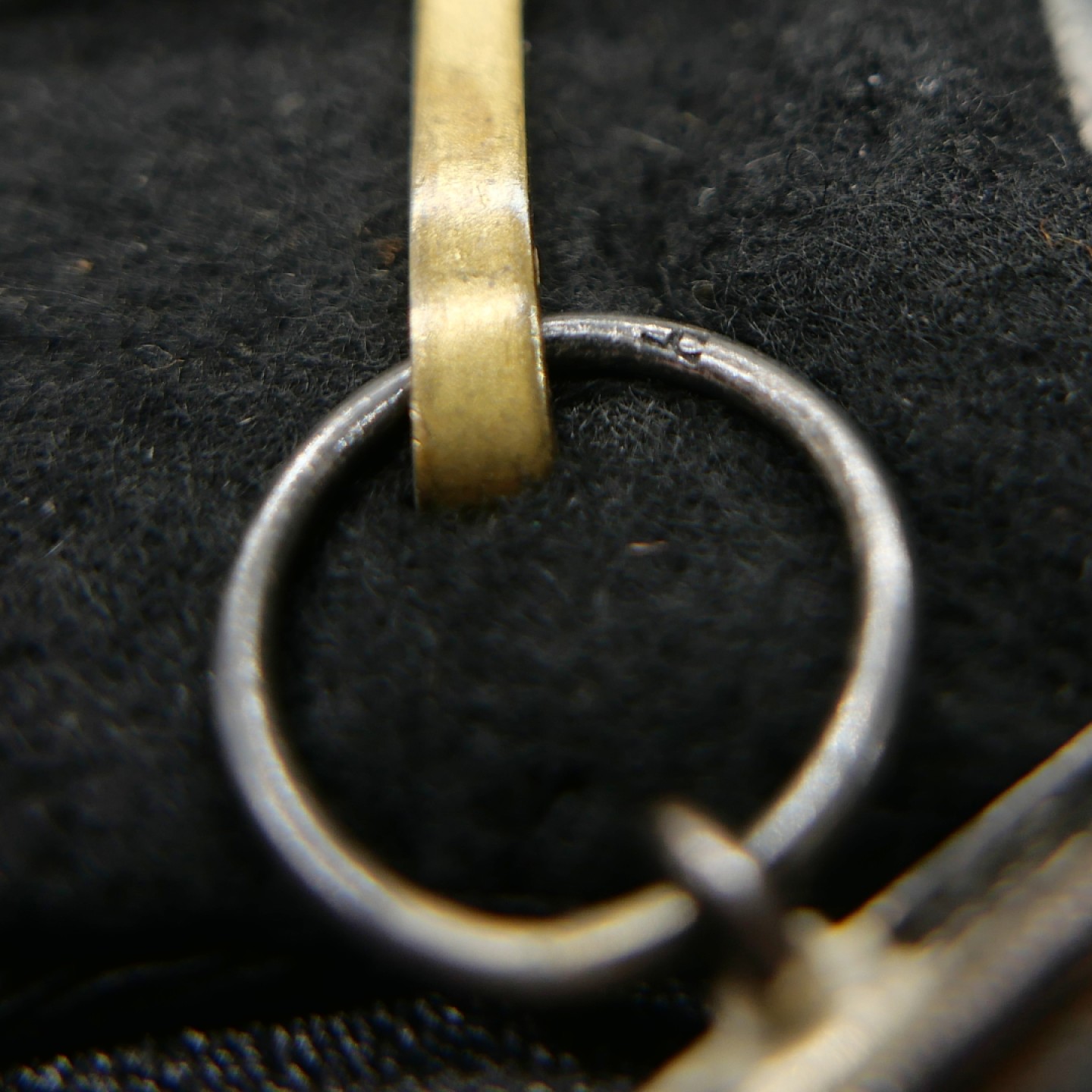 交易所3月11苏德勋奖章拍卖 德国一战二级铁十字勋章（H标）、三级巴伐利亚战功勋章（MVK）、兴登堡奖章联排，，巴伐利亚梯形挂，上挂可单独佩戴