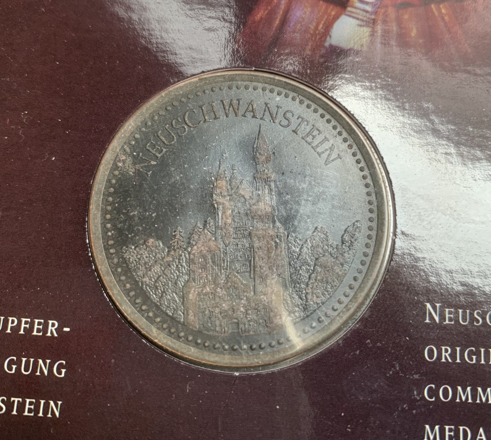 瓶子🏺第82期拍卖会 德国童话城堡纪念章  材质取自城堡顶部的铜  9克