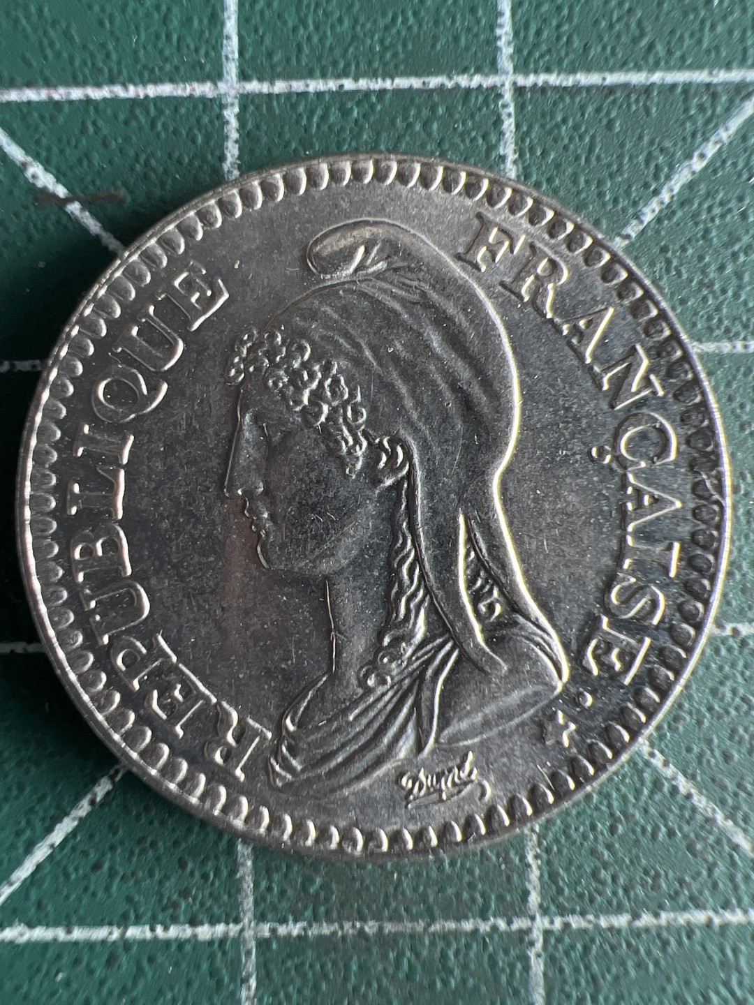 泡泡堂微拍第八十一幕硬币捡漏可累计专场👿👿，零佣金，零押金，累计满二十元包邮，接受代拍业务 法国1法郎纪念币