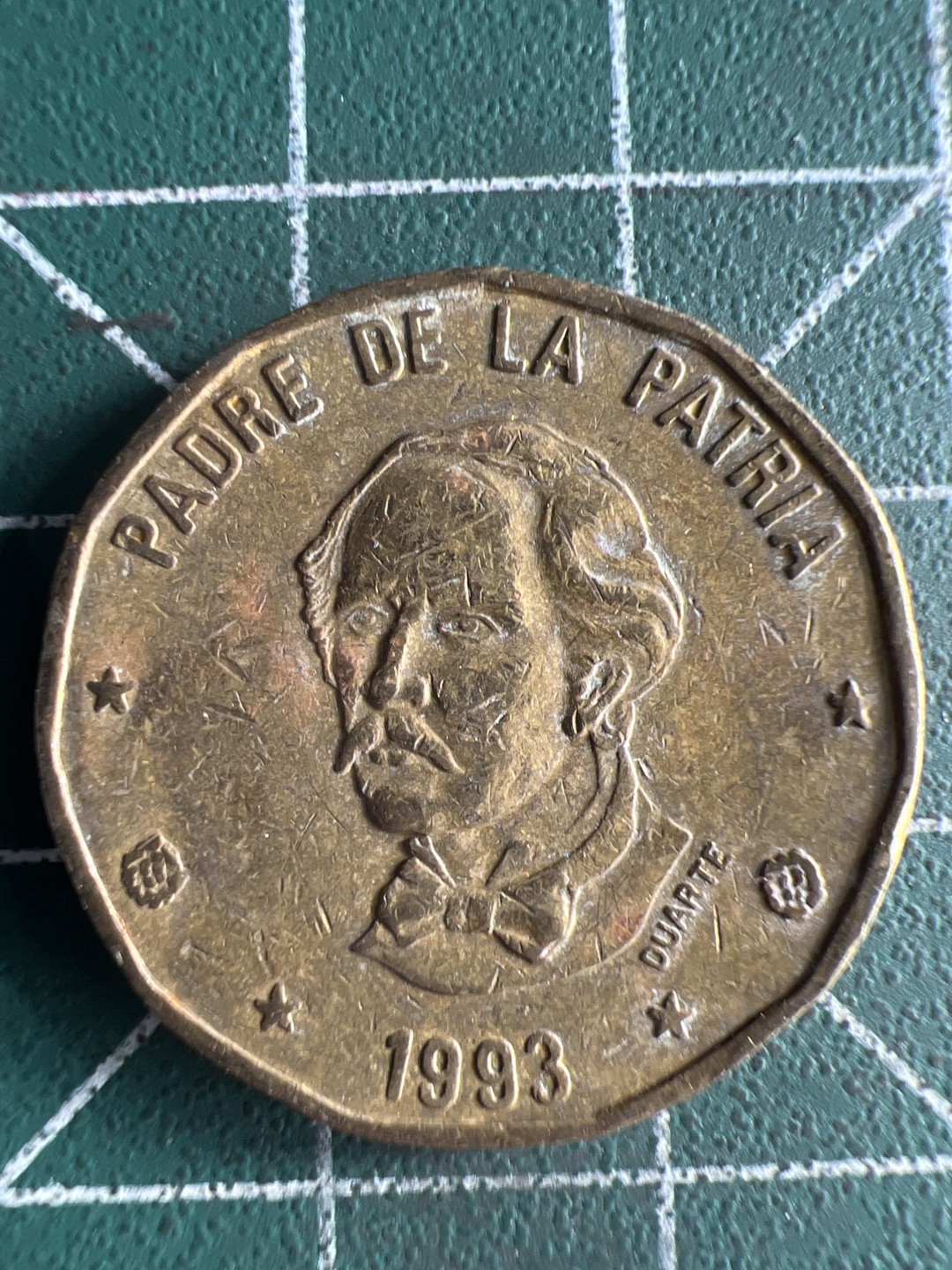 泡泡堂微拍第八十幕硬币捡漏可累计专场👿👿，零佣金，零押金，累计满二十元包邮，接受代拍业务 多米尼加1比索