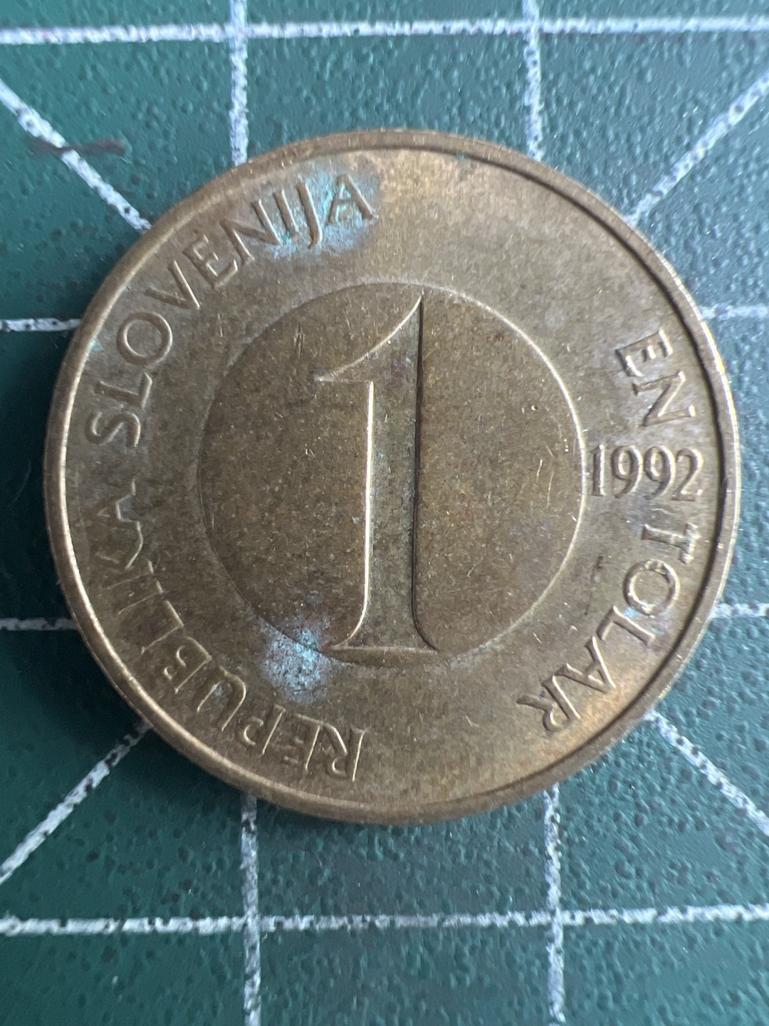 泡泡堂第247期  世界硬币 （无押金，捡漏，全场20包邮，偏远地区除外，接收代拍业务） 斯洛文尼亚1托拉尔