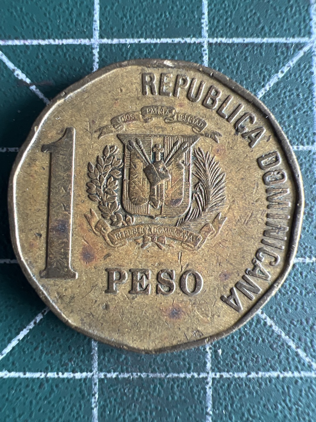 泡泡堂微拍第九十幕硬币捡漏可累计专场👿👿，累计满二十元包邮，接受代拍业务 多米尼加1比索