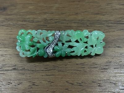 欧美回流精选 - 欧洲回流翡翠胸针-长：5cm，种水好，白金拖，工艺精美。