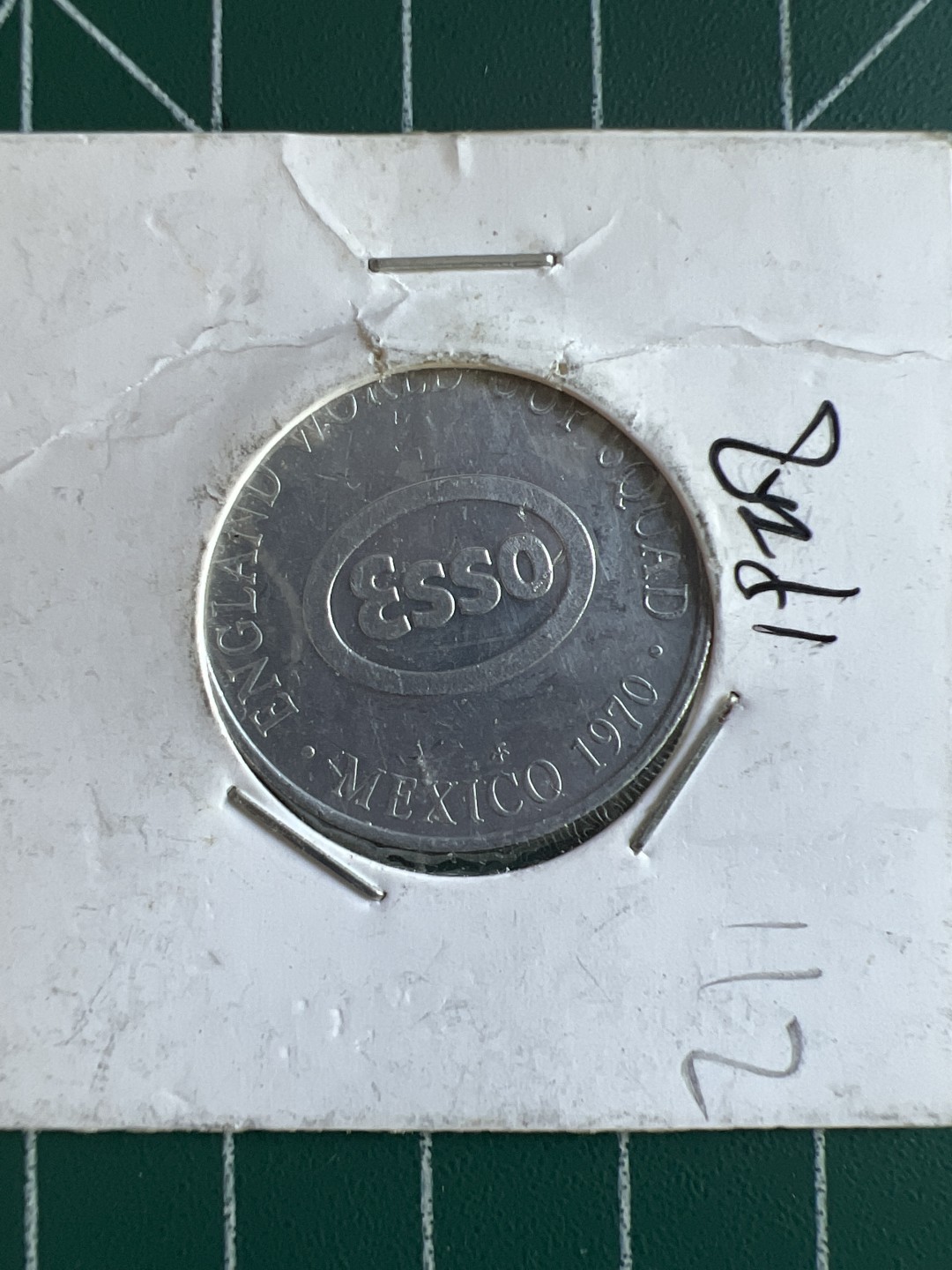 泡泡堂微拍第八十五幕硬币捡漏可累计专场👿👿，累计满二十元包邮，接受代拍业务 英格兰球星中后卫诺曼·亨特铝镍纪念章 墨西哥1970年世界杯