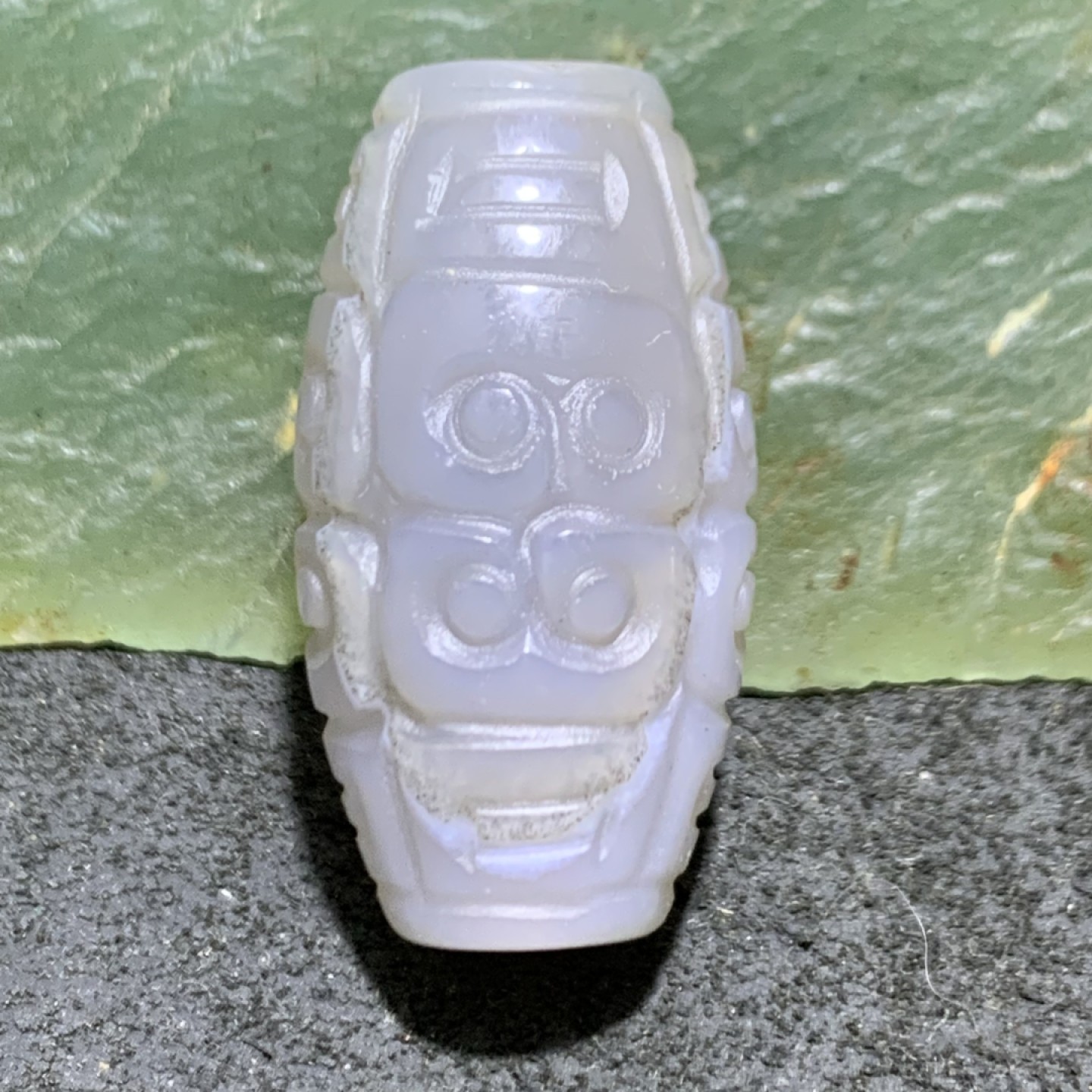 巴西玛瑙雕刻云纹珠（回纹珠）桶珠一颗，