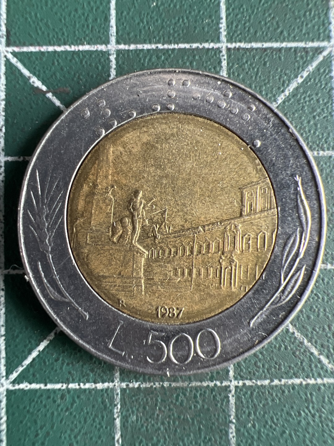 泡泡堂微拍第八十二幕硬币捡漏可累计专场👿👿，零佣金，零押金，累计满二十元包邮，接受代拍业务 意大利500里拉双色币