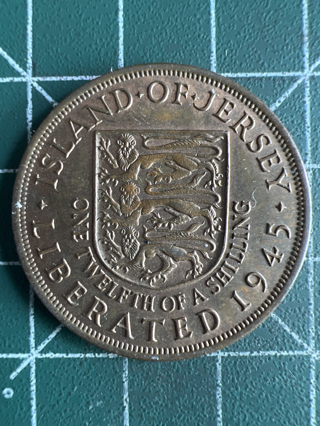 泡泡堂微拍第八十二幕硬币捡漏可累计专场👿👿，零佣金，零押金，累计满二十元包邮，接受代拍业务 英属泽西岛1/12先令