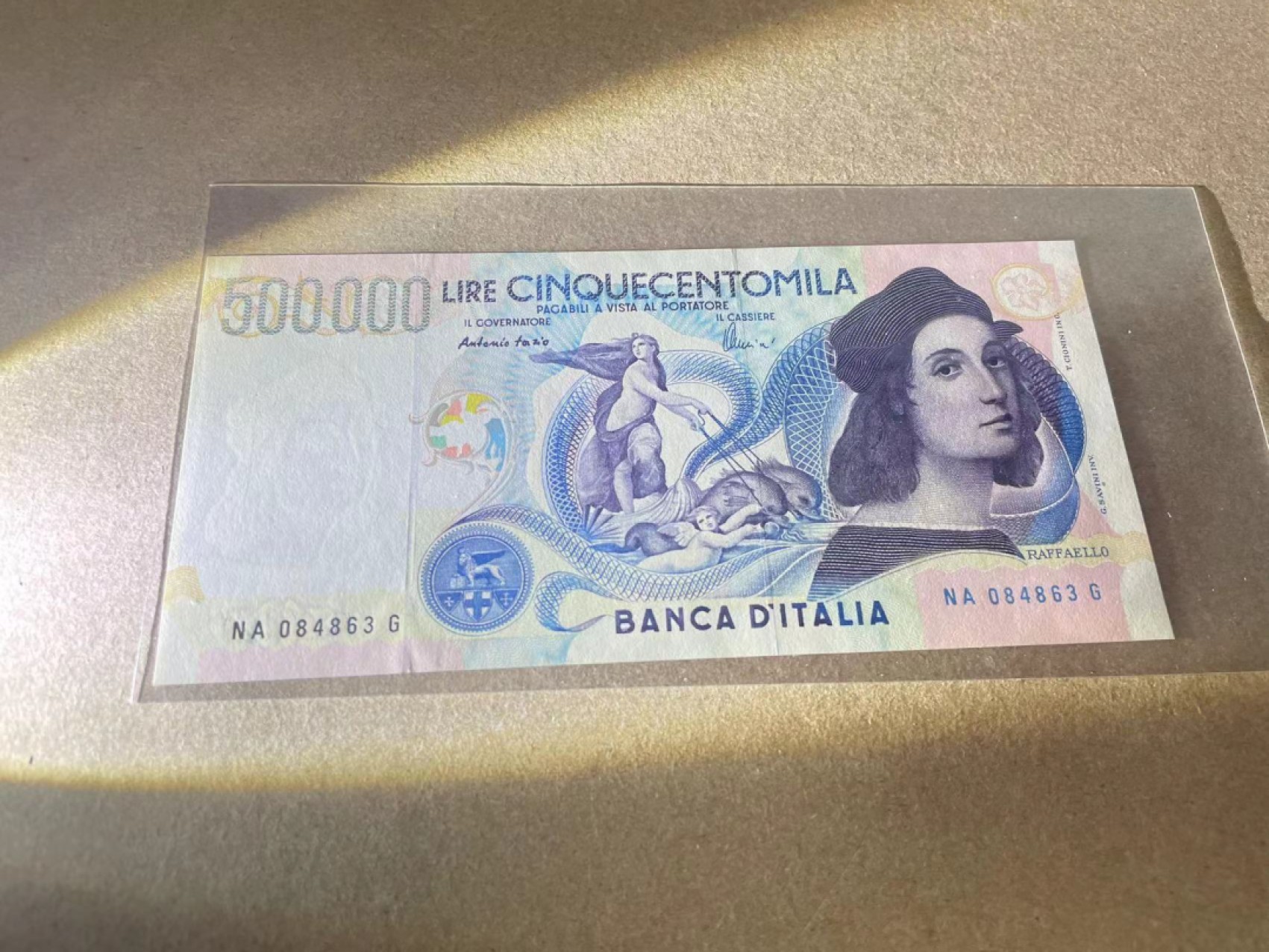 【Blue Auction】✨世界纸币精拍第301期——新纪元 意大利 1997年50万里拉 拉斐尔 全新UNC