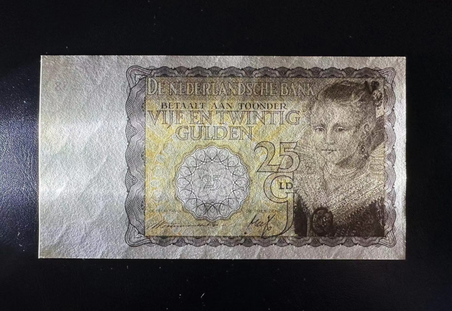 【Blue Auction】✨世界纸币精拍第301期——新纪元 【无47】荷兰 1940年25盾 黄色小女孩 UNC-