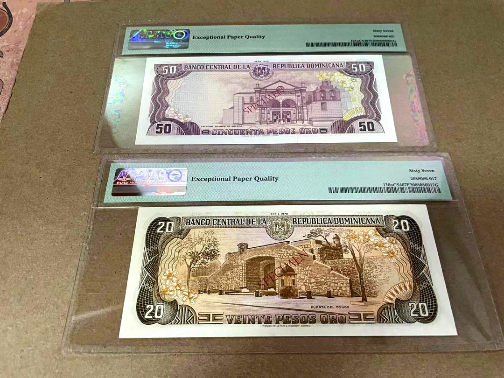 【Blue Auction】✨世界纸币精拍第301期——新纪元 【一组7张2799小号全同样钞】多米尼加 1978年5-1000比索 PMG67EPQ 整齐高分全套 