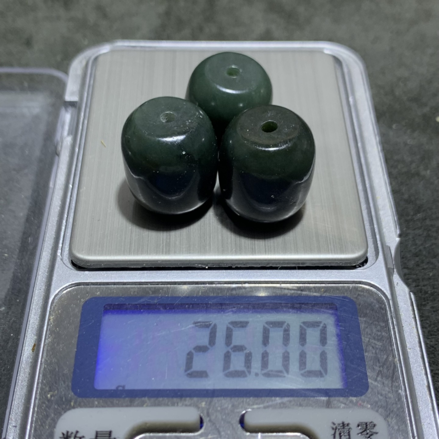 新疆和田青玉通货桶珠三颗