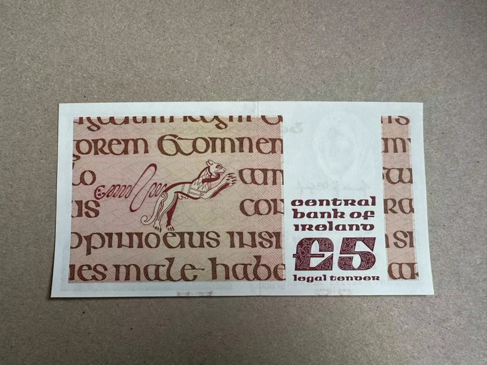 【Blue Auction】✨世界纸币精拍第301期——新纪元 爱尔兰 1986年5镑 全新UNC