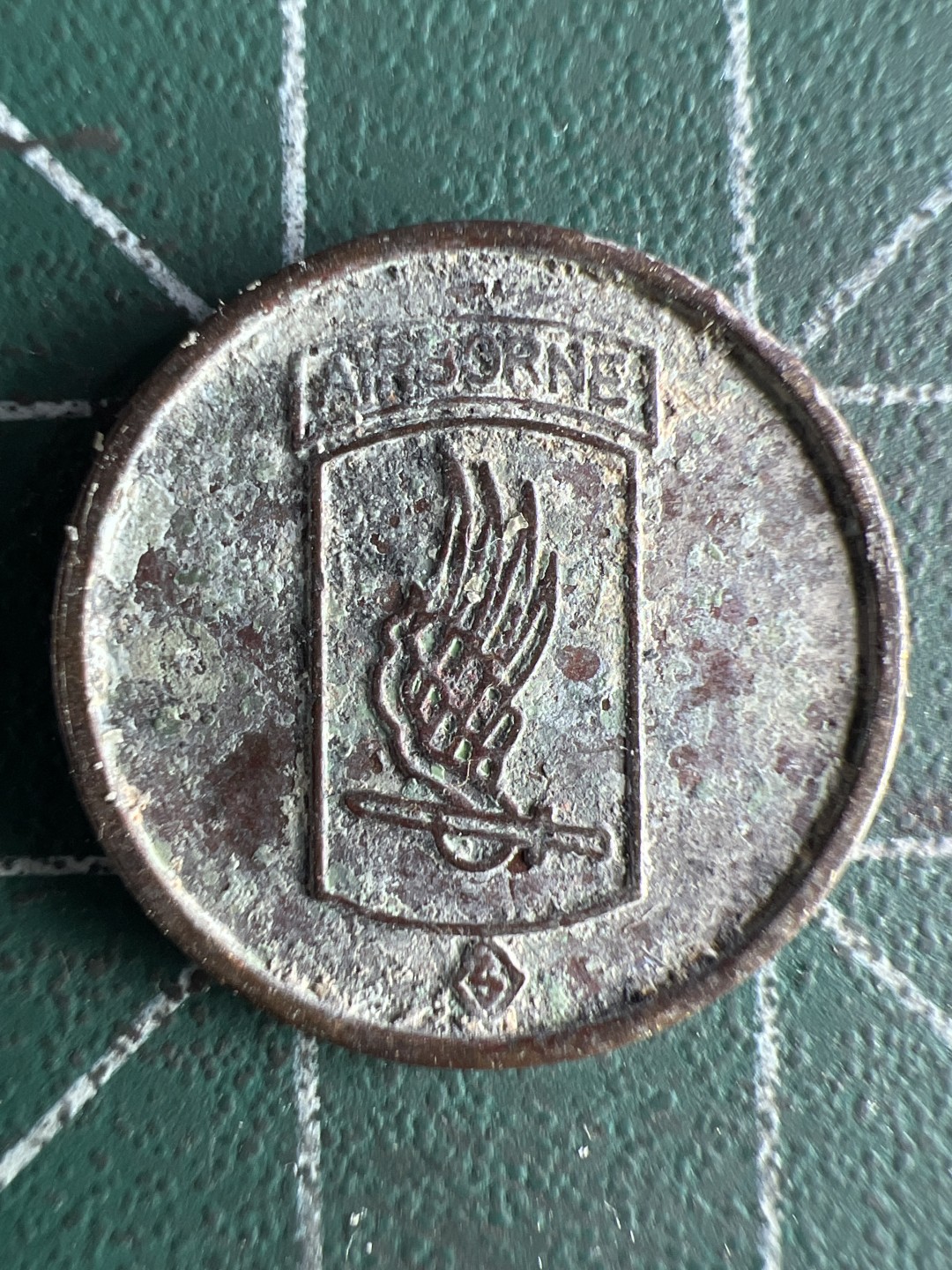 泡泡堂微拍第八十二幕硬币捡漏可累计专场👿👿，零佣金，零押金，累计满二十元包邮，接受代拍业务 越战军币