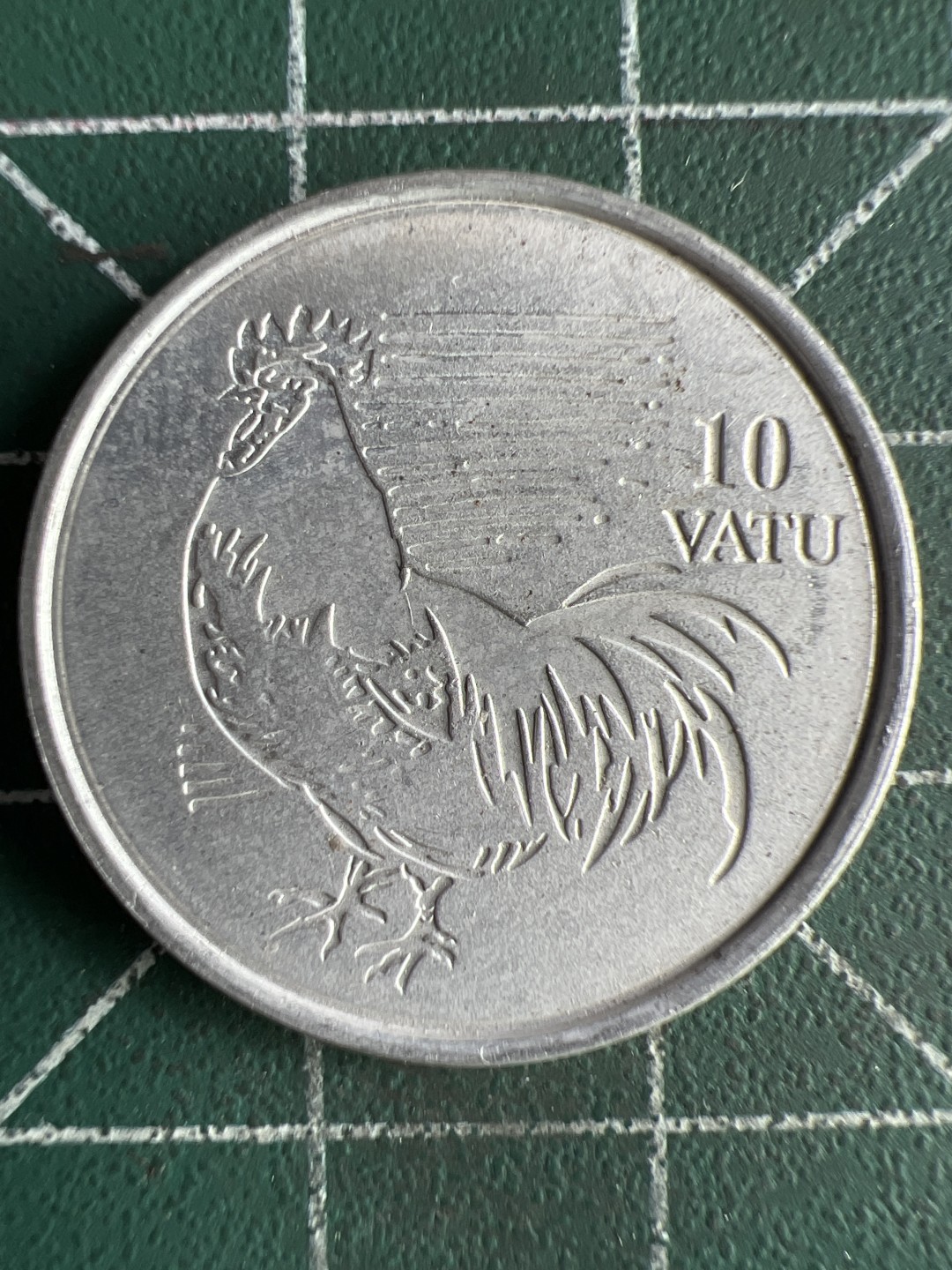 泡泡堂微拍第八十二幕硬币捡漏可累计专场👿👿，零佣金，零押金，累计满二十元包邮，接受代拍业务 瓦努阿图10瓦图母鸡