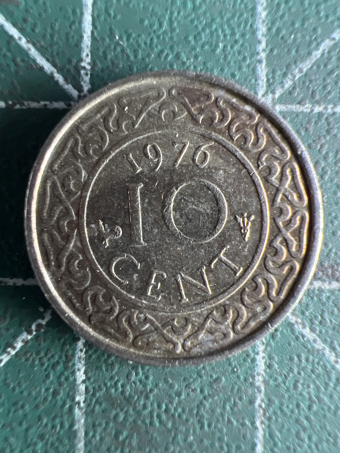 泡泡堂微拍第八十二幕硬币捡漏可累计专场👿👿，零佣金，零押金，累计满二十元包邮，接受代拍业务 苏里南十分