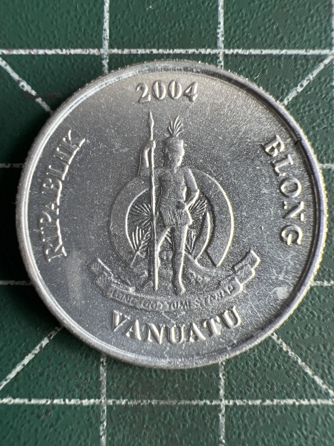 泡泡堂微拍第八十二幕硬币捡漏可累计专场👿👿，零佣金，零押金，累计满二十元包邮，接受代拍业务 瓦努阿图10瓦图母鸡