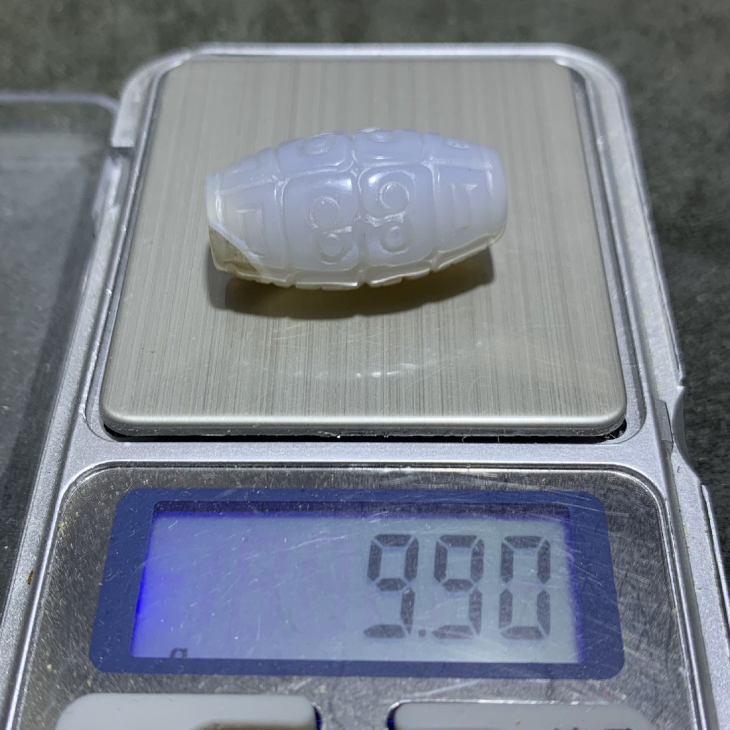 巴西玛瑙雕刻云纹珠（回纹珠）桶珠一颗，