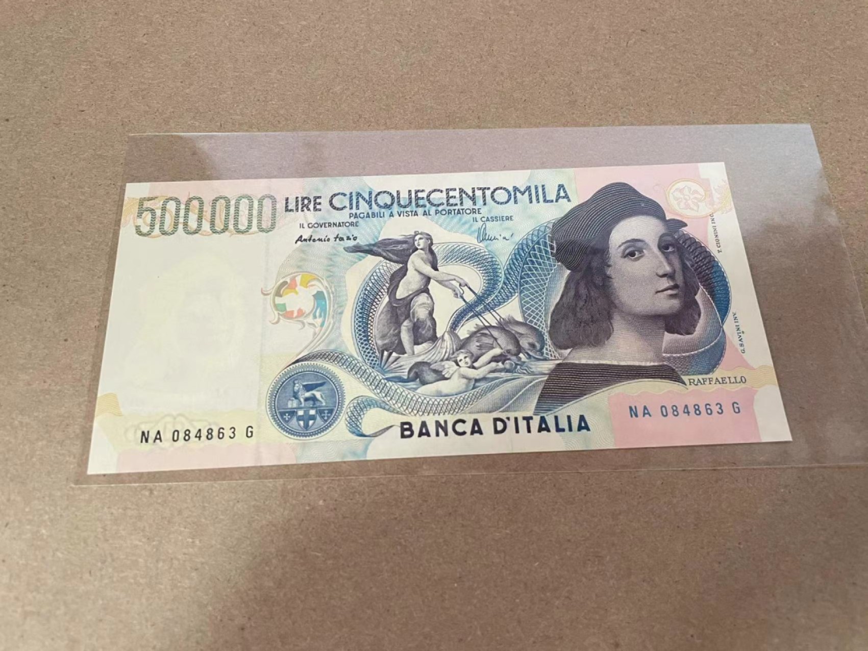 【Blue Auction】✨世界纸币精拍第301期——新纪元 意大利 1997年50万里拉 拉斐尔 全新UNC